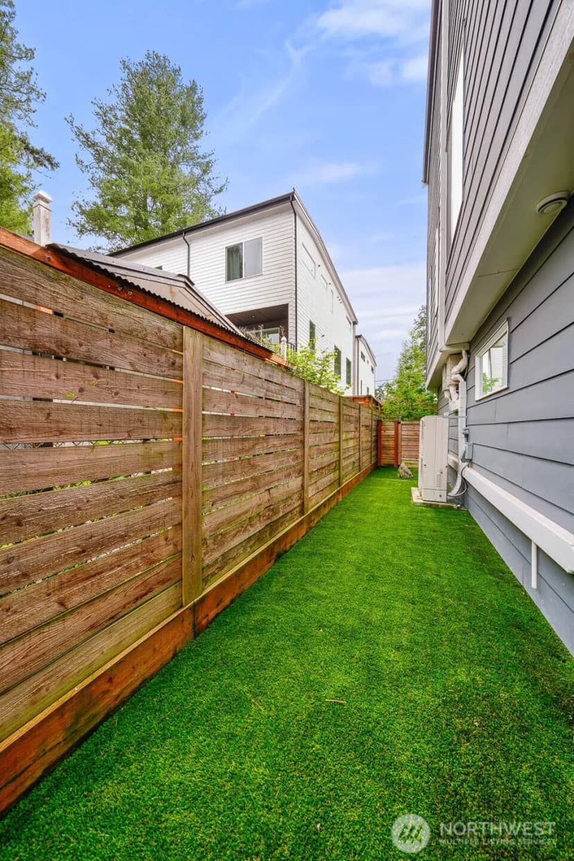 Property photo for 114 Ne 180th Street #d, Shoreline photo 33