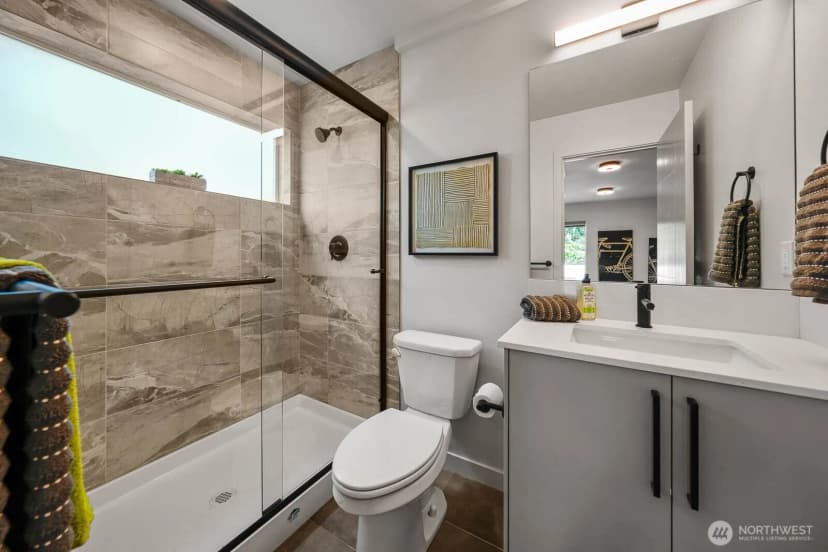 Property photo for 114 Ne 180th Street #d, Shoreline photo 29