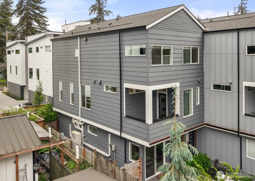 Property photo for 114 Ne 180th Street #d, Shoreline photo 36