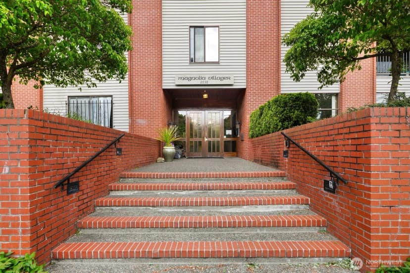 Property photo for 2858 32nd Avenue W #106, Seattle