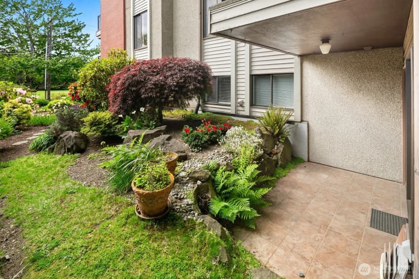 Property photo for 2858 32nd Avenue W #106, Seattle photo 20