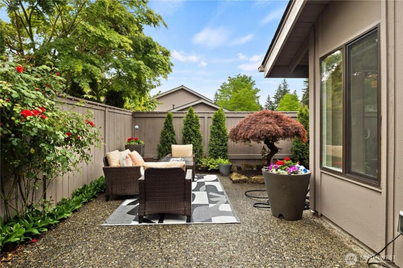 Property photo for 14225 Ne 2nd Place #100f, Bellevue photo 26