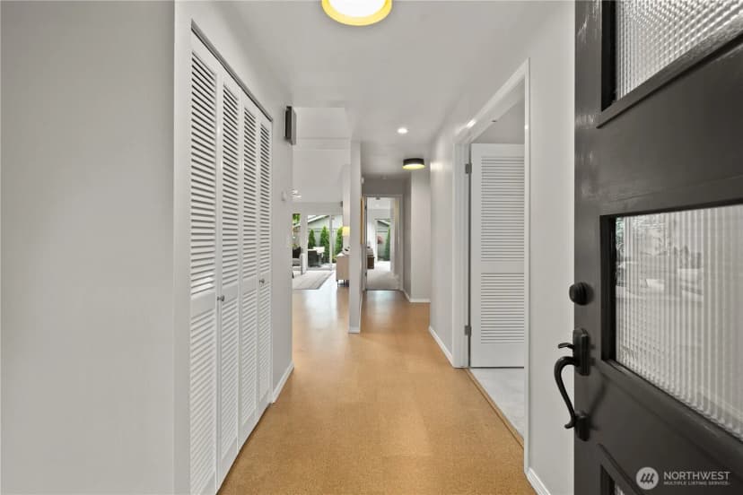 Property photo for 14225 Ne 2nd Place #100f, Bellevue photo 3