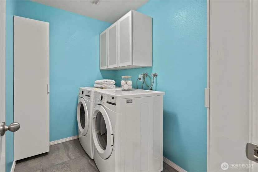 Property photo for 14225 Ne 2nd Place #100f, Bellevue photo 14