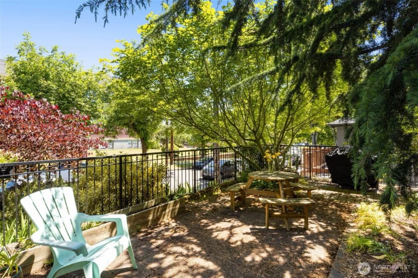 Property photo for 715 24th Avenue #306, Seattle photo 23