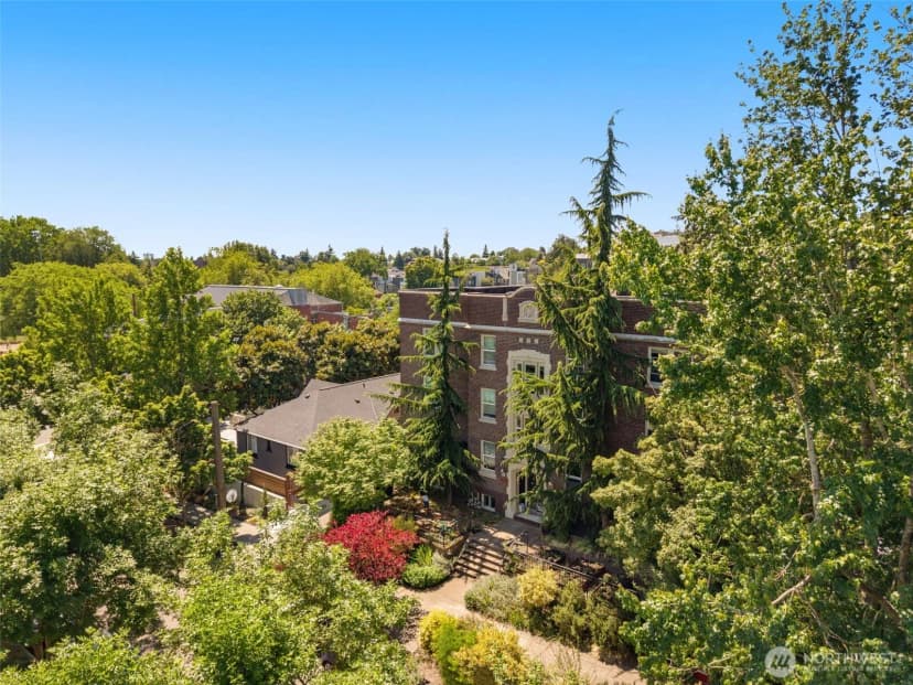 Property photo for 715 24th Avenue #306, Seattle photo 24