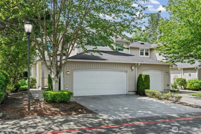 Property photo for 10939 Se 187th Lane, Renton photo 2
