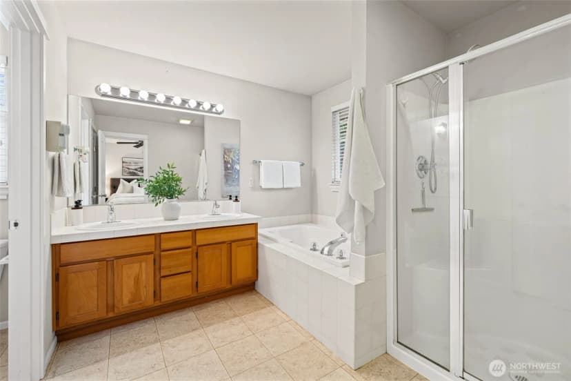 Property photo for 10939 Se 187th Lane, Renton photo 14