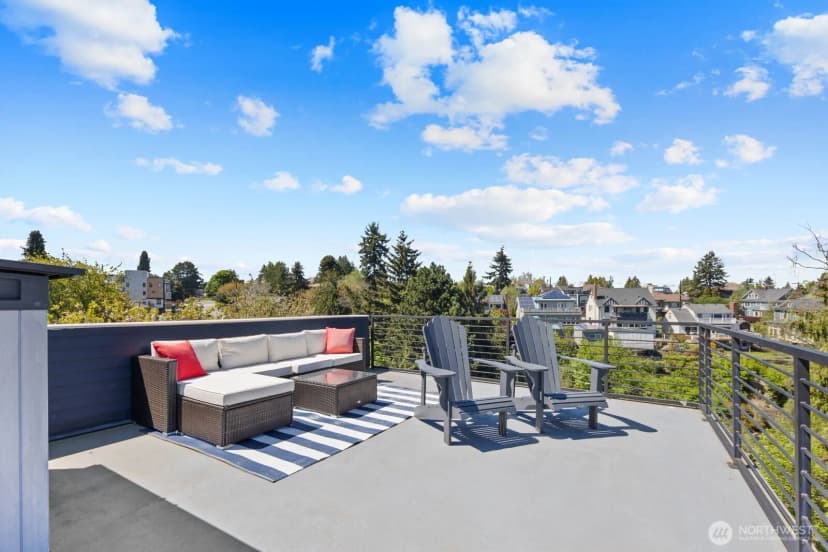 Property photo for 1729 41st Avenue Sw, Seattle photo 28