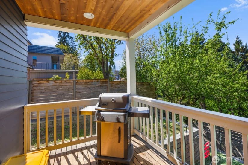 Property photo for 1729 41st Avenue Sw, Seattle photo 15