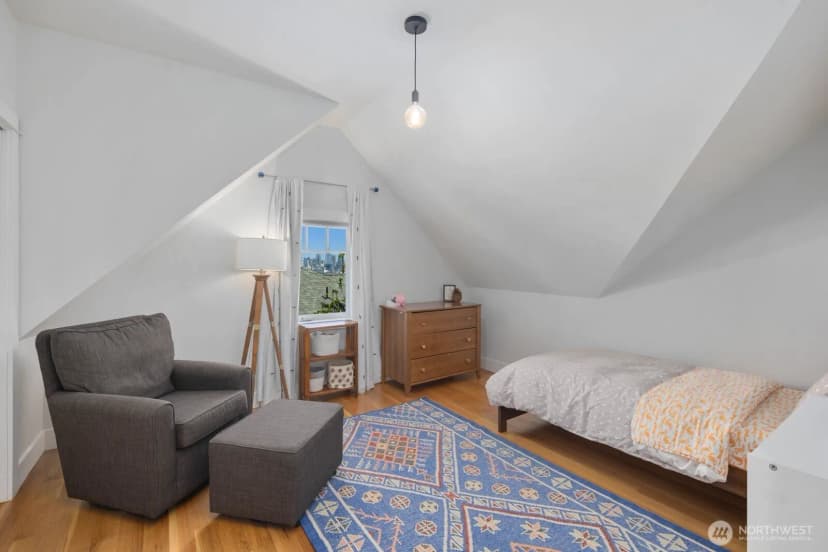 Property photo for 1729 41st Avenue Sw, Seattle photo 19