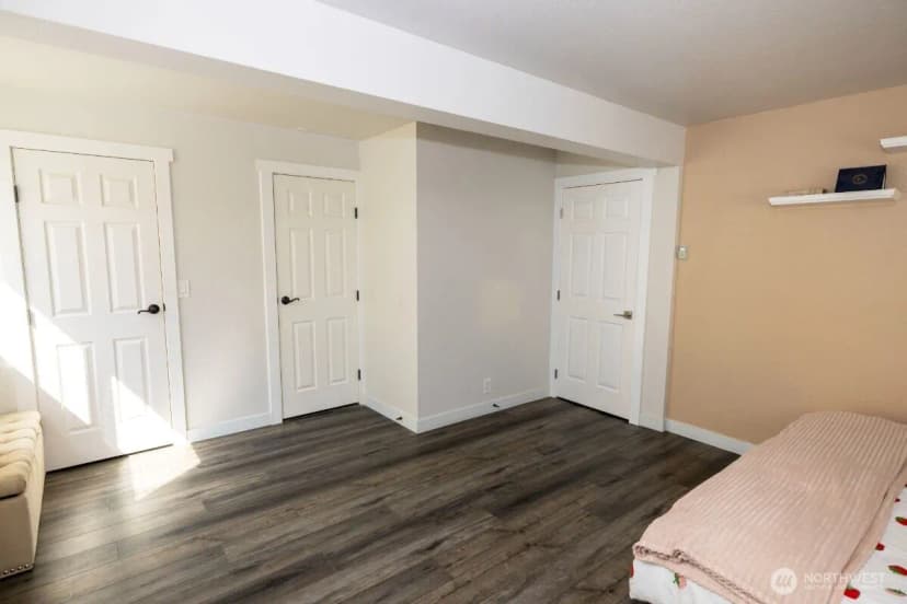 Property photo for 16704 3rd Drive Se, Bothell photo 12