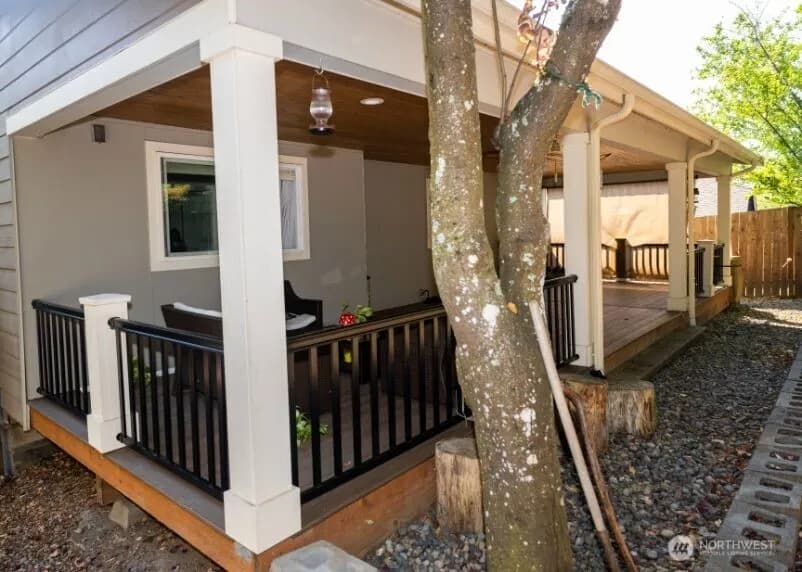 Property photo for 16704 3rd Drive Se, Bothell photo 32