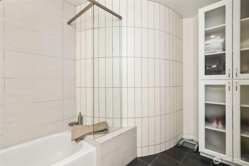 Property photo for 2721 1st Avenue ##805, Seattle photo 16
