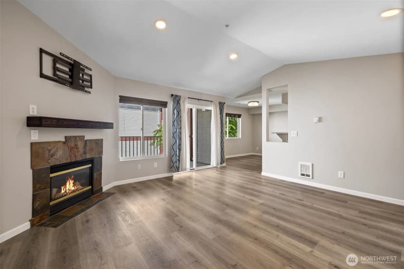 Property photo for 14819 29th Avenue W #l304, Lynnwood photo 13