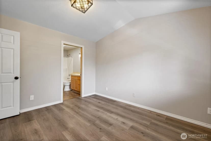 Property photo for 14819 29th Avenue W #l304, Lynnwood photo 16