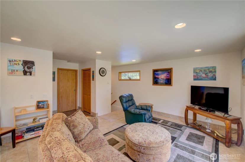 Property photo for 3331 239th Place, Ocean Park photo 8