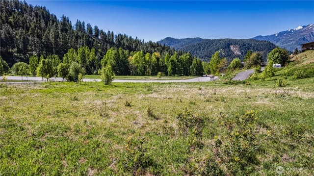 Property photo for 10660 Fox Road, Leavenworth photo 5