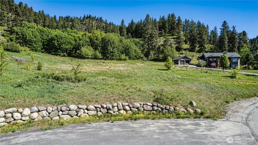 Property photo for 10660 Fox Road, Leavenworth photo 2