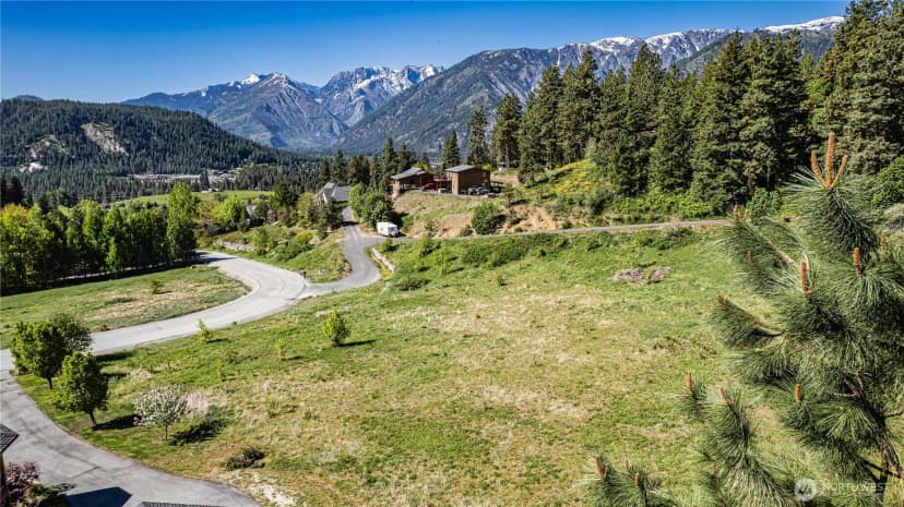 Property photo for 10660 Fox Road, Leavenworth