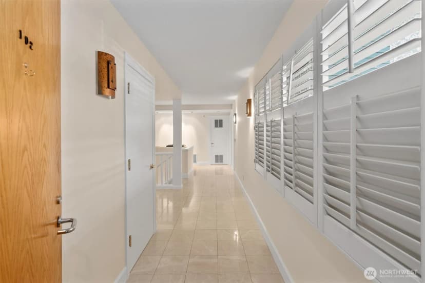 Property photo for 4163 Beach Drive Sw #102, Seattle photo 13