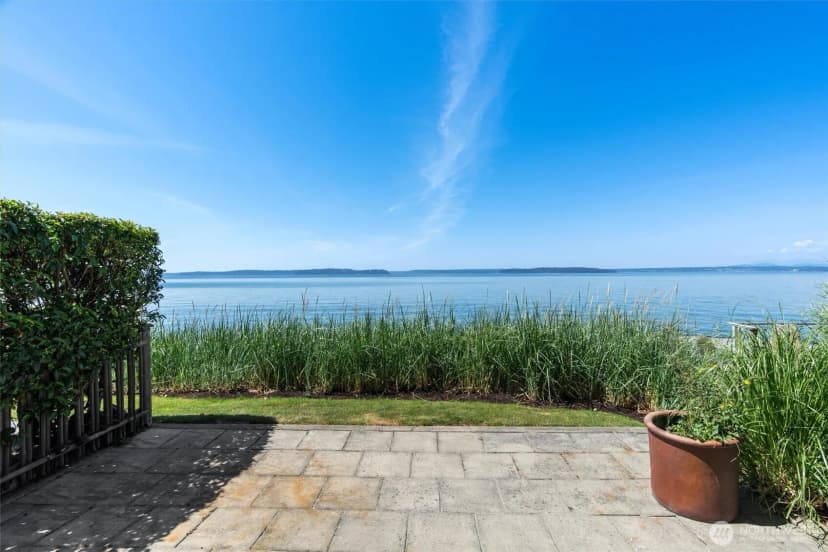 Property photo for 4163 Beach Drive Sw #102, Seattle photo 11