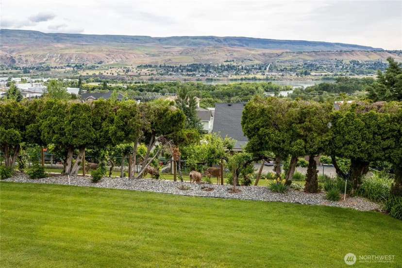 Property photo for 1632 Tanda Lane, Wenatchee photo 36