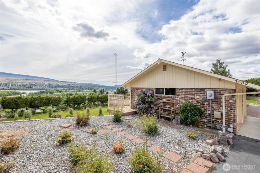 Property photo for 1632 Tanda Lane, Wenatchee photo 6