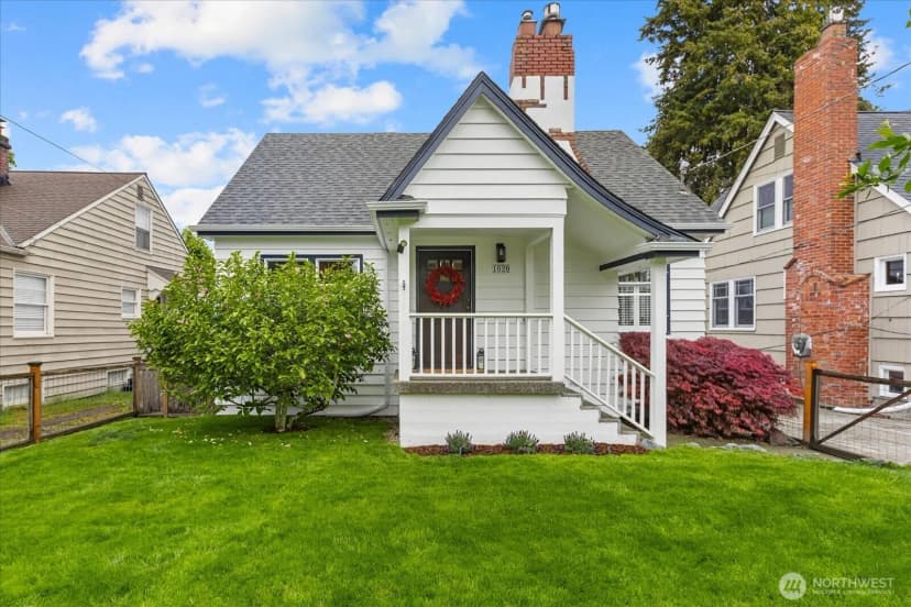 Property photo for 1020 Ne 100th Street #1, Seattle