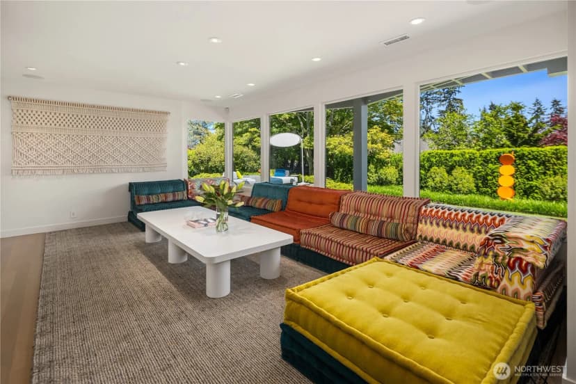 Property photo for 1514 Shenandoah Drive E, Seattle photo 32