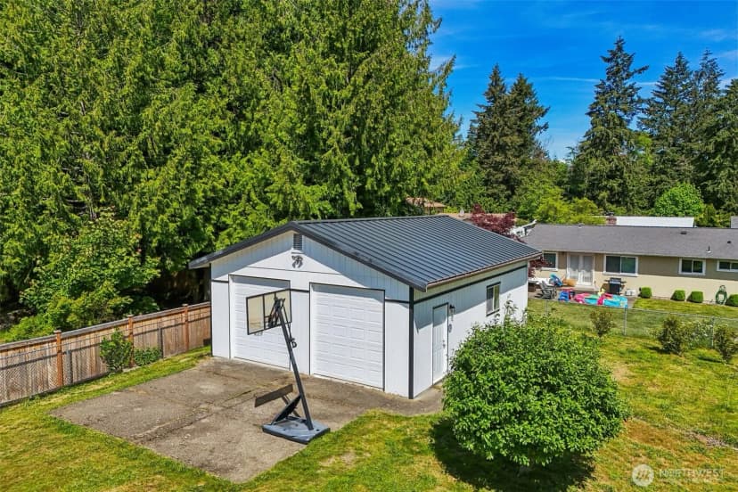 Property photo for 17226 129th Ave Se, Renton photo 31