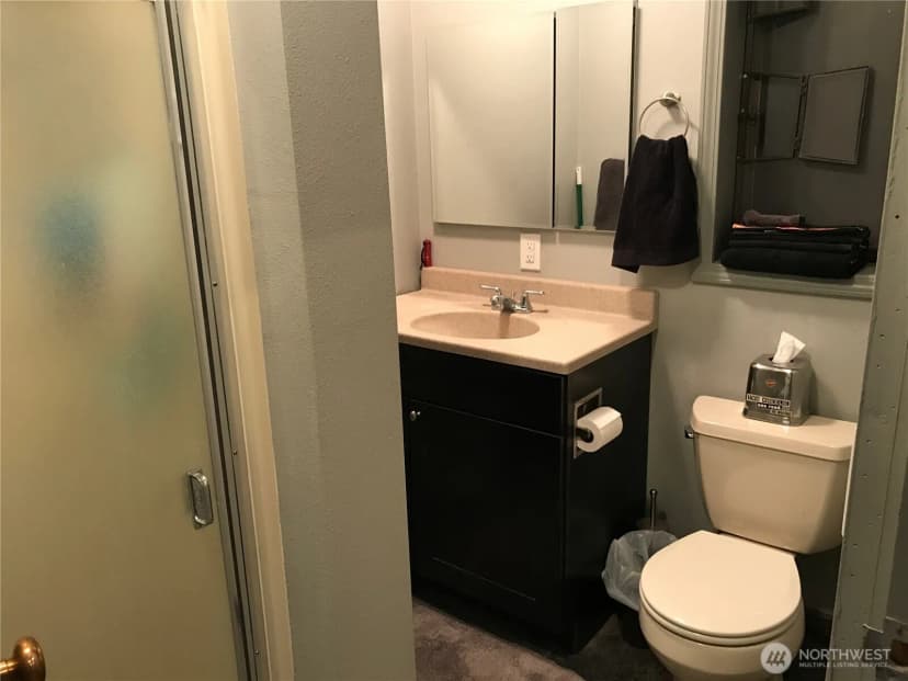 Property photo for 825 / 815 Hunter Avenue Sw, Quincy photo 35