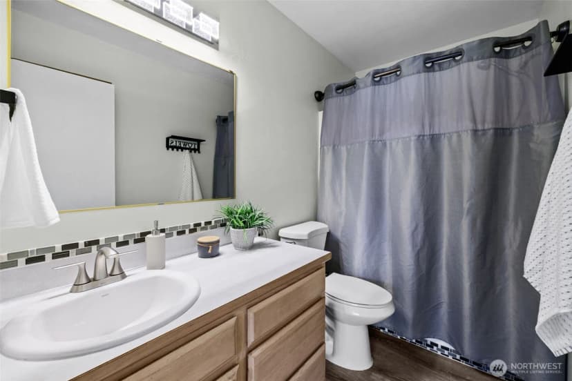 Property photo for 2233 Nw Clinton Avenue, Poulsbo photo 16