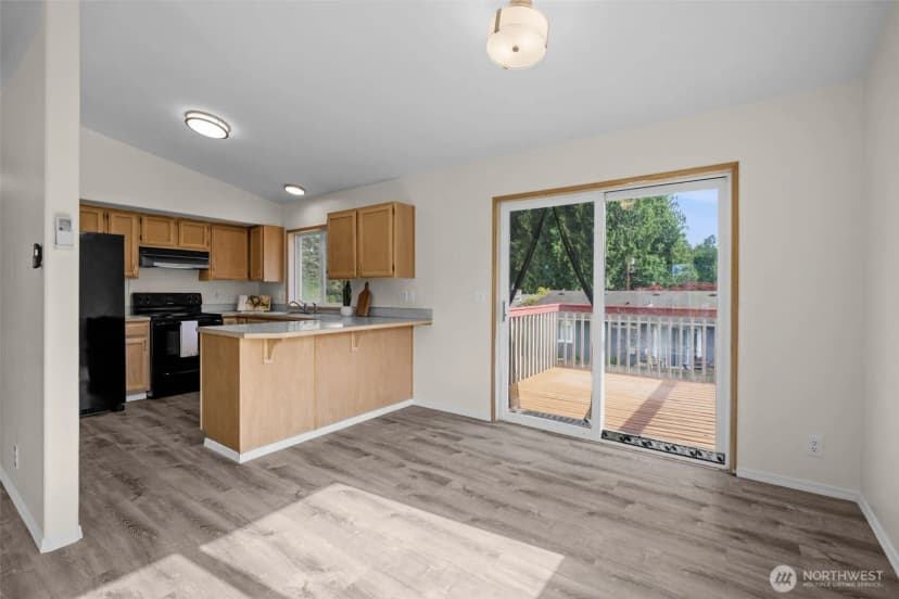 Property photo for 2233 Nw Clinton Avenue, Poulsbo photo 9