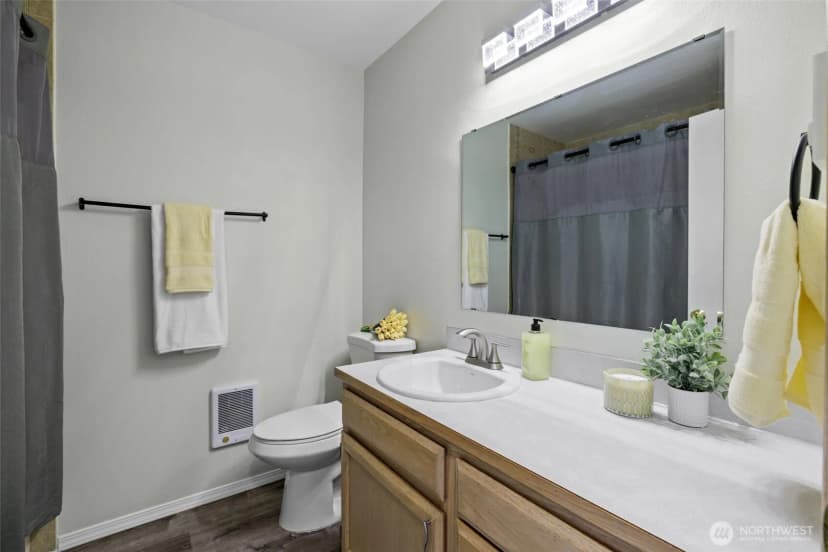 Property photo for 2233 Nw Clinton Avenue, Poulsbo photo 18