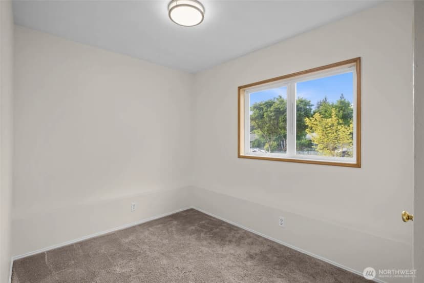Property photo for 2233 Nw Clinton Avenue, Poulsbo photo 26