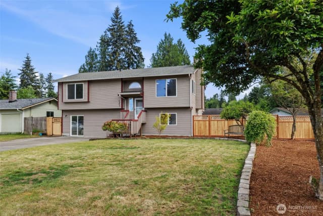 Property photo for 2233 Nw Clinton Avenue, Poulsbo