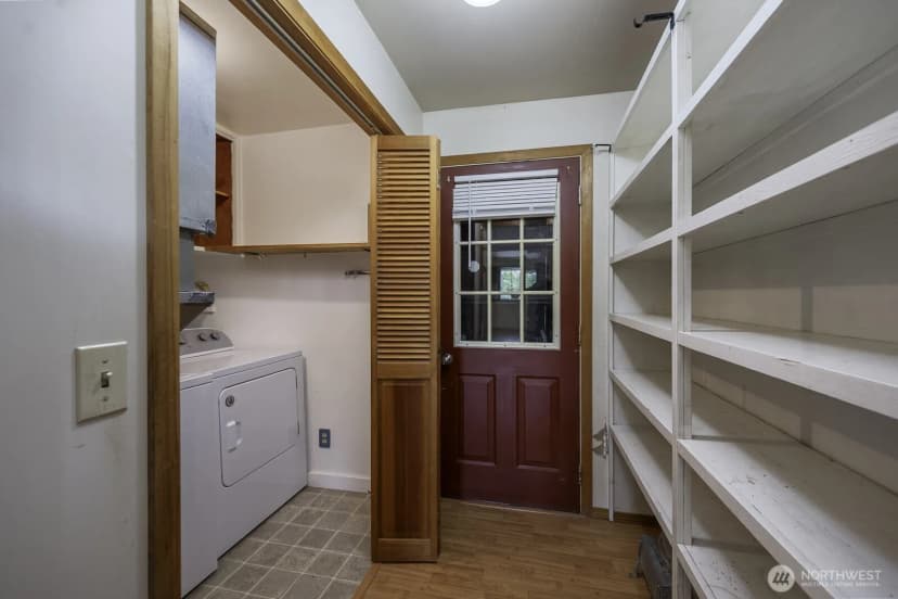 Property photo for 618 1st Avenue Ne, Soap Lake photo 35