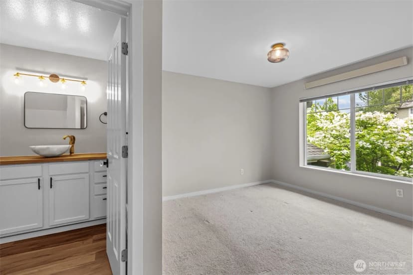 Property photo for 1931 23rd Place Ne #202, Issaquah photo 14