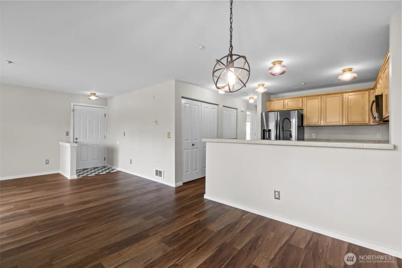 Property photo for 1931 23rd Place Ne #202, Issaquah photo 10