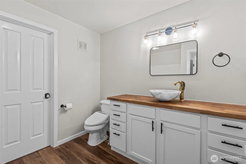 Property photo for 1931 23rd Place Ne #202, Issaquah photo 17