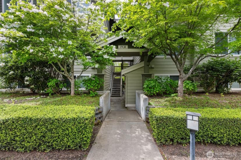 Property photo for 1931 23rd Place Ne #202, Issaquah photo 31