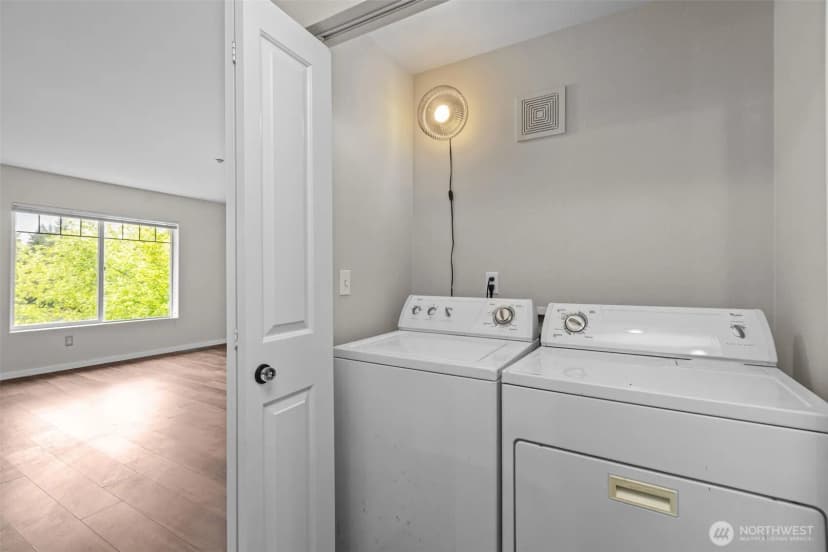 Property photo for 1931 23rd Place Ne #202, Issaquah photo 22