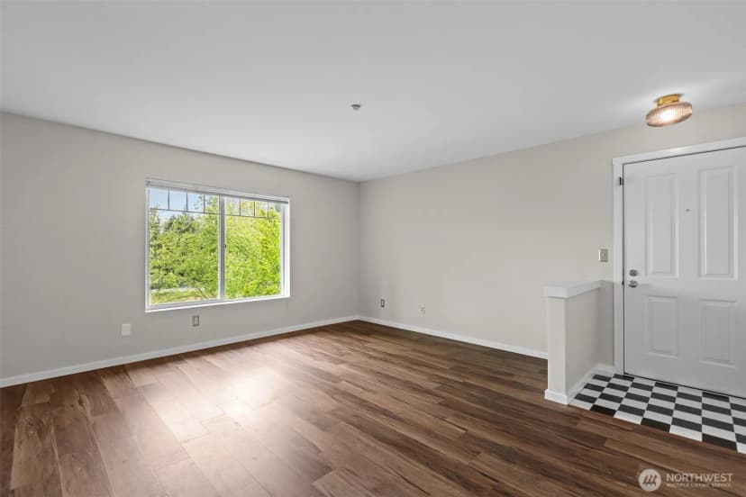 Property photo for 1931 23rd Place Ne #202, Issaquah photo 7