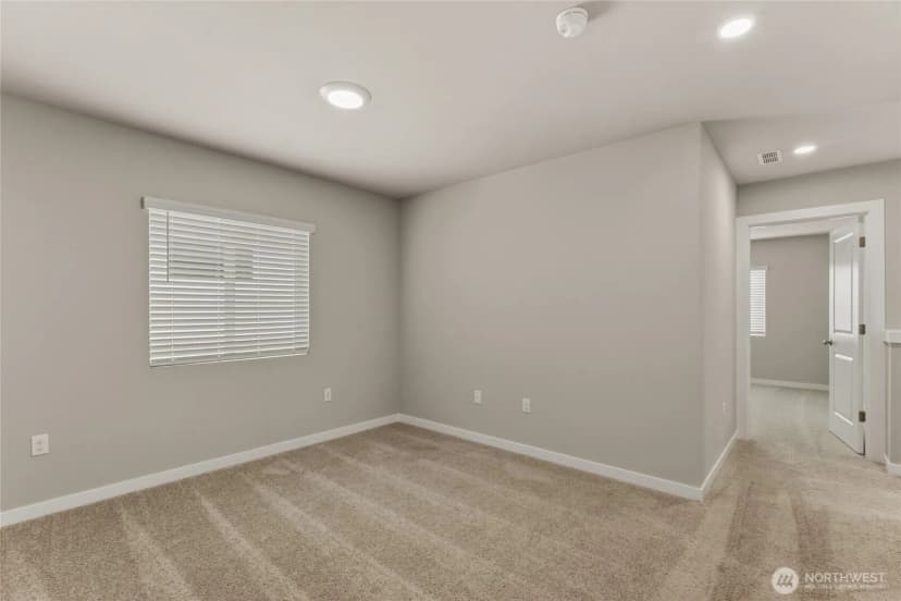 Property photo for 1102 138th Place Sw, Lynnwood photo 16