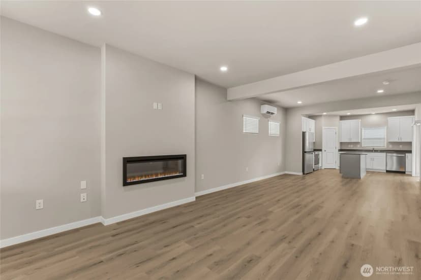 Property photo for 1102 138th Place Sw, Lynnwood photo 12