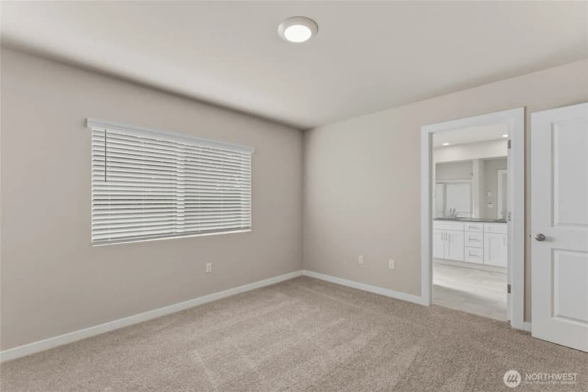 Property photo for 1102 138th Place Sw, Lynnwood photo 17