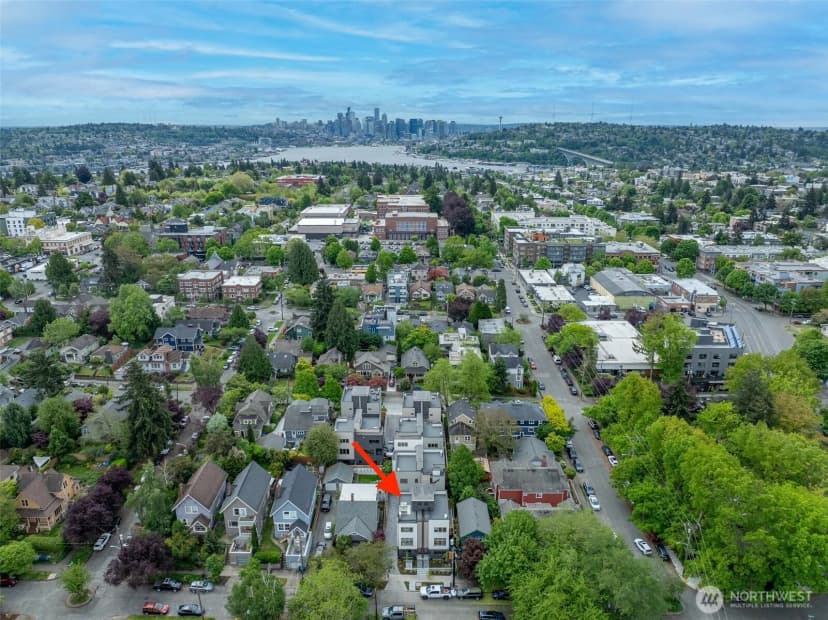 Property photo for 1411 B N 48th Street, Seattle photo 38