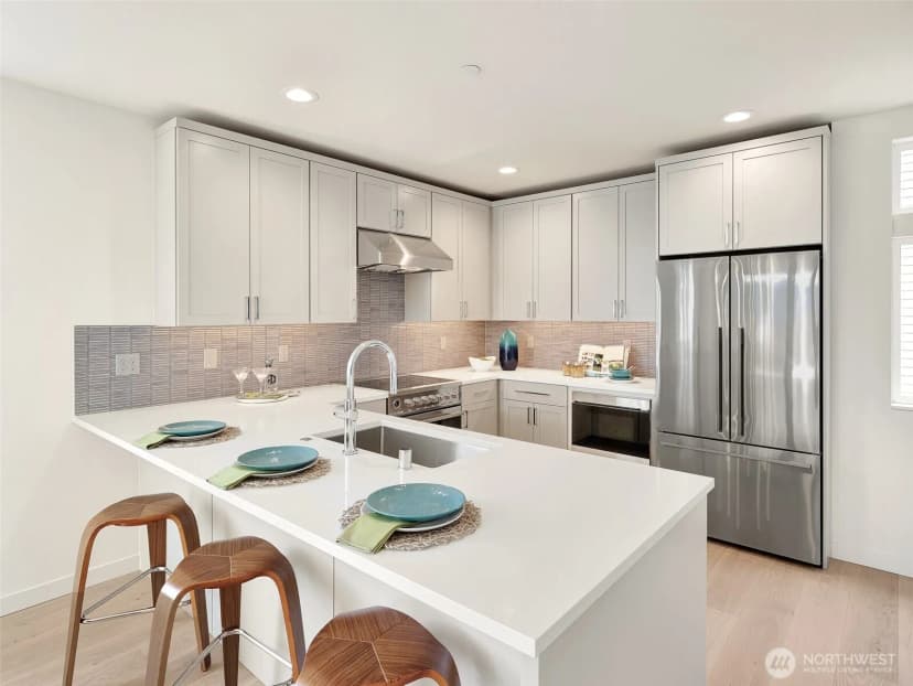 Property photo for 1411 B N 48th Street, Seattle photo 16
