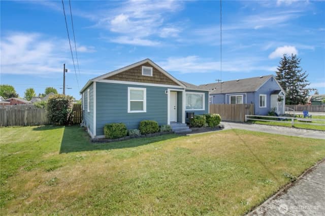 Property photo for 1608 9th Street, Marysville photo 3
